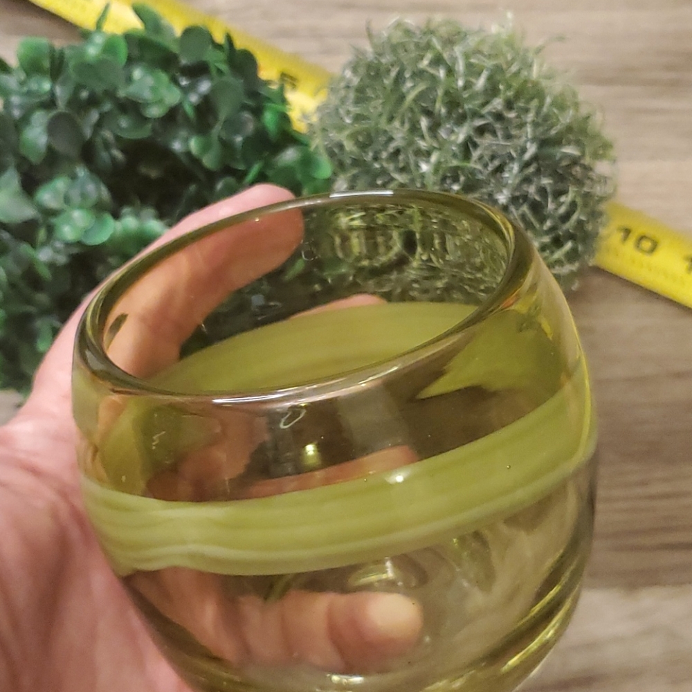 Glass Vase - Picture 6 of 7